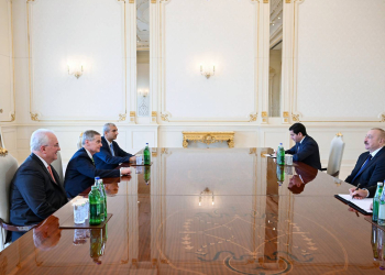 Prezident İlham Əliyev ABŞ-ın İsa Məsihin Sonuncu Gün Müqəddəsləri Kilsəsinin nümayəndə heyətini qəbul edib