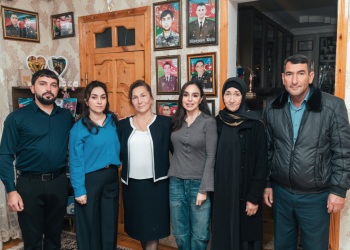 Leyla Əliyeva Mingəçevirdə şəhid ailəsini ziyarət edib, bir sıra sosial müəssisələrlə tanış olub