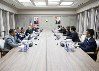 Baş nazir Əli Əsədov Asiya İnkişaf Bankının prezidenti ilə görüşüb