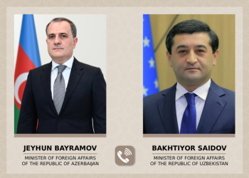 Ceyhun Bayramov özbək həmkarı ilə danışıb