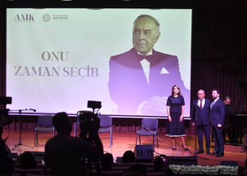 Azərbaycan Milli Konservatoriyasında Ümummilli Liderin xatirəsi anılıb