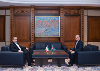 Ceyhun Bayramov Seyid Abbas Əraqçi ilə görüşüb