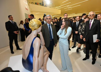 Heydər Əliyev Mərkəzində Kerol Förmenin sərgisinin açılışı olub