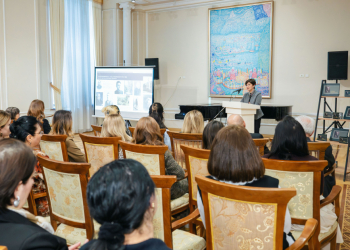 Milli İncəsənət Muzeyinin 90 illiyi çərçivəsində növbəti görüş keçirilib