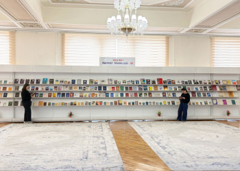 Milli Kitabxanada Xalq şairi Nəriman Həsənzadəyə həsr olunmuş silsilə materiallar hazırlanıb