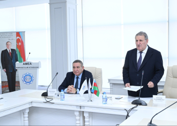 “Medianın dili elmi müzakirə müstəvisində” mövzusunda konfrans keçirilib