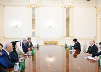 Energetika naziri İranın ölkəmizdəki fövqəladə və səlahiyyətli səfiri Müctəba Dəmirçilunu qəbul edib