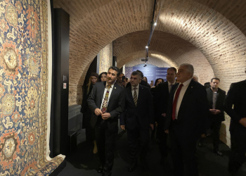 İstanbulda Azərbaycanın XVII-XVIII əsrlərə aid saray xalçalarının sərgisi açılıb