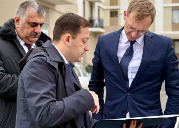 BVF-nin İcraçı direktoru Ağdam, Xankəndi və Şuşa şəhərlərinə səfər edib