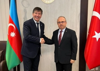 Qarafuliç və Akgün WUF13 çərçivəsində Azərbaycana dəstəyi müzakirə ediblər